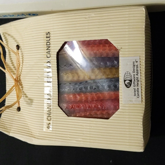 45 Tri Colored Chanukah Beeswax Candles & UNICEF Cards - Picture 2 of 6
